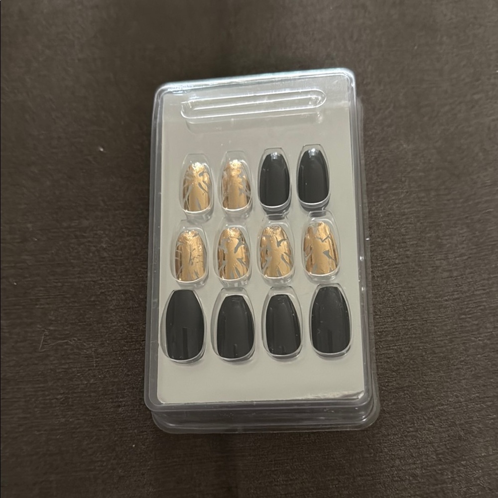 Marmalade Nails